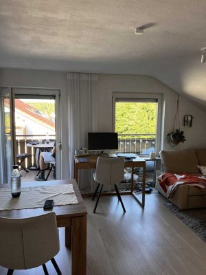 Behagliche 2-Zimmer-Dachgeschoßwohnung in Gerlingen