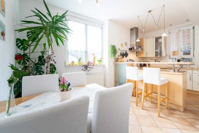 5-Zimmer DG-Eigentumswohnung mit großer Dachterrasse im Ortskern von Schliengen!