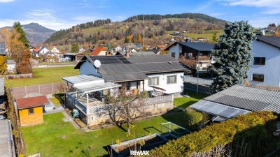 Elegantes Wohnhaus mit Pool und Sauna in zentraler Lage von Feldkirchen