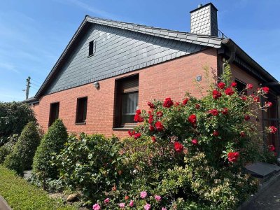 Einfamilienhaus mit Wintergarten, Garage und Carport in ruhiger Lage Watenbüttels