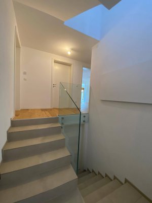Neu sanierte Garten-Wohnung in Höchst in einer top Lage privat zu vermieten