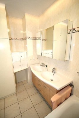 Großzügige 4,5-Zimmer-Eigentumswohnung mit zwei Balkonen und herrlichem Ausblick