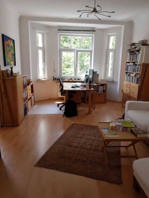 Helle 2-Zimmer-Wohnung mit Balkon