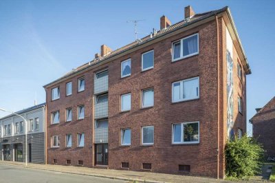 Wir modernisieren für Sie! 4 ZKB-Balkonwohnung mit Dusche im Erdgeschoss in Heppens zu vermieten!