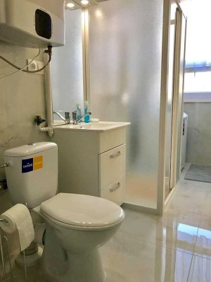 Exklusive, modernisierte 2-Zimmer-Wohnung mit EBK in Garbsen