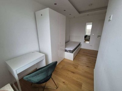Helles und modernes WG-Zimmer in Neuhausen-Nymphenburg – voll möbliert!