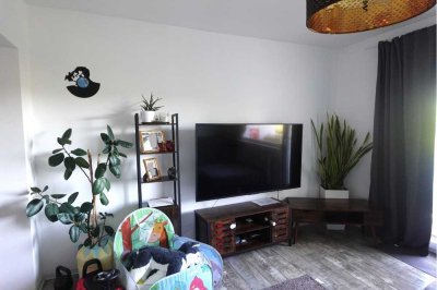 STILVOLLE 2-ZIMMER-WOHNUNG MIT BALKON ZUM WOHLFÜHLEN