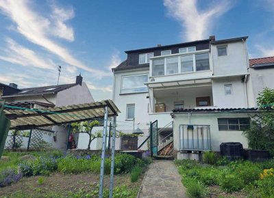 Trechtingshausen - Einfamilienhaus auf großem Grundstück mit Rheinblick!
