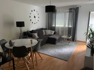 Gepflegte Zweizimmerwohnung mit 2 Balkonen ab 1 Oktober frei