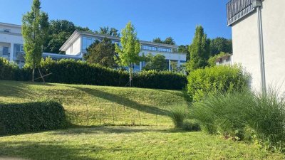 Helle 3-Zimmer-Wohnung mit 150 m² Privatgarten in Baden-Baden Cité