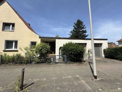 Gemütliche Doppelhaushälfte mit sonnigem Garten und großer Doppelgarage