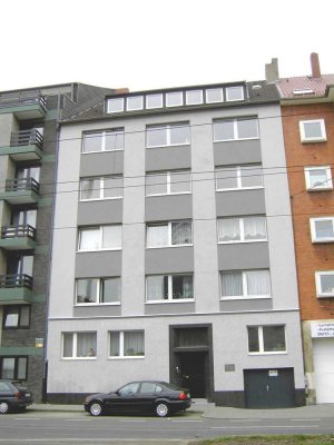 Apartment im 1.OG mit Wohnküche und EBK in Düsseldorf-Derendorf
