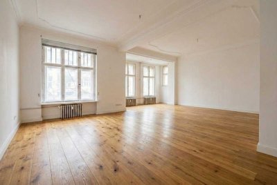 Do it yourself: Altbau-Klassiker nahe Ku’damm mit Balkon und Gestaltungspotenzial