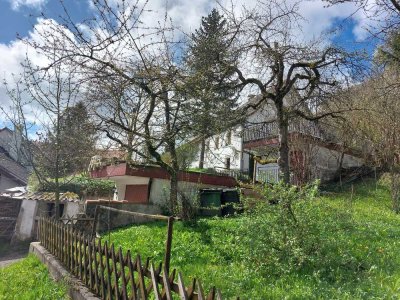 Provisionsfrei: Renovierungsbedürftiges kleines Haus mit viel Potential in Zizenhausen