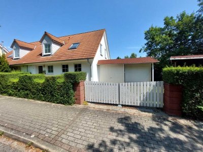 Doppelhaushälfte zur sofortigen Nutzung in Halle-Dölau am Heiderand