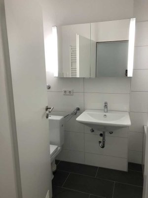 „Helle 2‑Zimmer‑Wohnung mit großem Balkon und hochwertiger Einbauküche–ideal für Singles oder Paare
