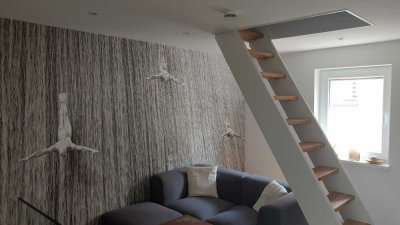 Voll möbliertes, helles und luxuriöses Appartement auf 3 Ebenen!