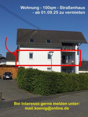 Schöne 5-Zimmer-Wohnung mit Balkon in Straßenhaus