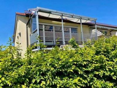 Sonnige 3,5-Zi-Gallerie-Wohnung mit Dachterr. & 2 Bädern v. Privat