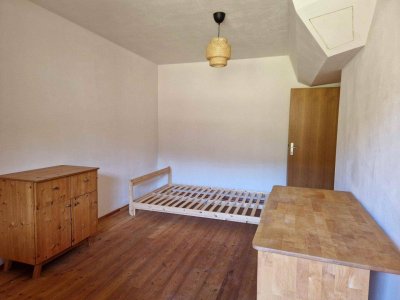 2-Zimmer Wohnung mit südseitiger Loggia und Blick ins Grüne und Garage