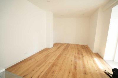 Tolle Singlewohnung mit Einbauküche und Balkon.
