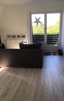 exklusive, ruhige und helle 2-Zimmer Wohnung in Lübeck am Stadtpark + Balkon und mit Gartennutzung