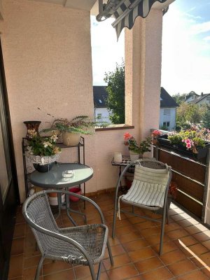 Helle und geräumige 3-Zimmer-Wohnung mit Balkon und Einbauküche in Rodgau, provisionsfrei