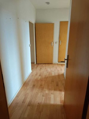 3-Zimmer-Wohnung mit traumhaftem Blick in Plauen-Chrieschwitz