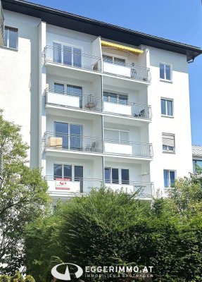5700 Zell am See; ca. 95 m² Wohnung mit viel Potential ! raffinierter Grundriss, 2 Balkone, Kachelofen, Lift im Haus, ideal als Personalwohnung !!