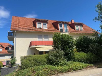Große helle 3-R.-Wohnung mit EBK, 2 Balkonen und Stellplatz in Amt Wachsenburg OT Sülzenbrücken