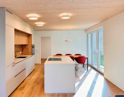 Familienfreundliche 4-Zimmer-Wohnung mit großem Garten!