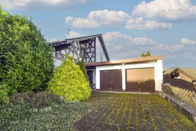 Großzügiges, freistehendes EFH in idyllischer Wohnlage direkt am Feldrand!