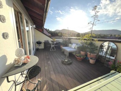 7349 - Lichtdurchflutete Maisonette-Wohnung mit Dachterrasse u. Balkon - BAD-Lichtental!