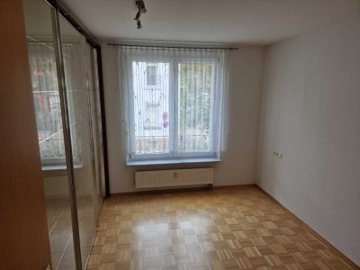 3-Zi.-Wohnung Top-Zustand - Erstbezug mit Balkon, Einbauküche + teilmöblierte