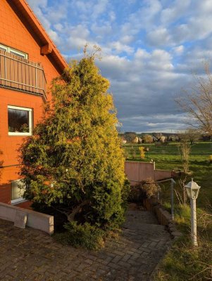 Schöne Erdgeschoss Wohnung mit herrlichem Blick in die Natur