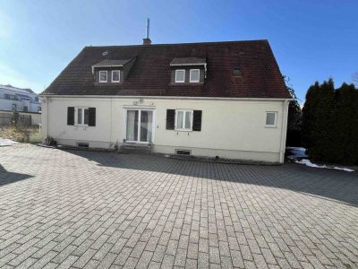 Provisionsfreies Einfamilienhaus mit Entwicklungspotenzial in München, Ramersdorf