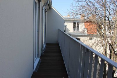 lichtdurchflutete DG-Wohnung inkl. 2 Terrassen