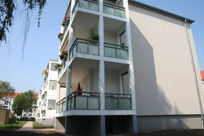 3-Raum-Wohnung mit großem Balkon!