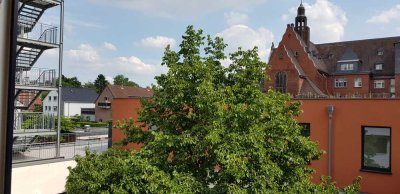Schöne, geräumige und helle Ein-Zimmer-Wohnung in Köln, Bayenthal
