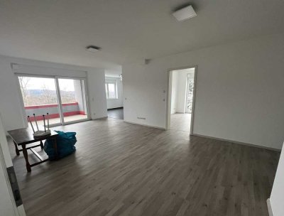 Attraktive 3-Zimmer-Wohnung im Erdgeschoss, 134 m² – Waldblick, Loggia & Balkon