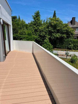Lichtdurchflutetes 2-Zi.-Apartment (ca. 65 m²) mit tollem Balkon in 1a Traumlage am Kapellenberg!