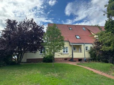 Köhlerberg - Großzügige DHH als Zweifamilienhaus nutzbar inkl. Keller und Garage