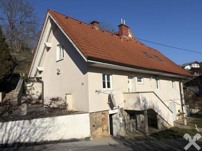 Liegenschaft mit Wirtschaftsgebäude und großem Grundstück in ruhiger Lage
