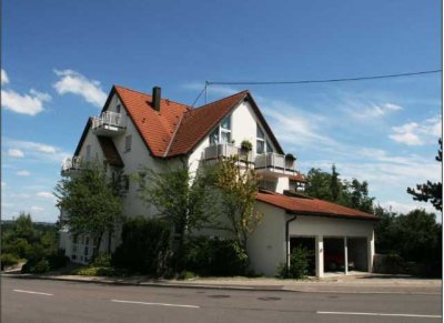 Charmant 3-Zimmer-Wohnung im 1. OG mit EBK und Außenplatz in Stuttgart-Heumaden, Erstbezug