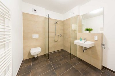 **SANIERTE 2- ZIMMER WOHNUNG***HOCHWERTIGE EINBAUKÜCHE***WOHNEN AM ALTEN ANGERBACH