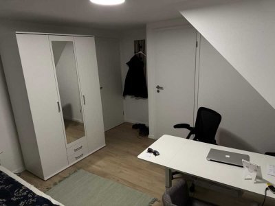 Jedes Zimmer mit eigenem Bad (großer Garten)