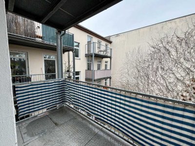 Komplett sanierte 1,5-Raum-Wohnung mit EBK und Balkon in Sudenburg