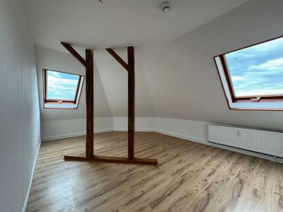 Dachgeschosswohnung nähe CITTI-Park!