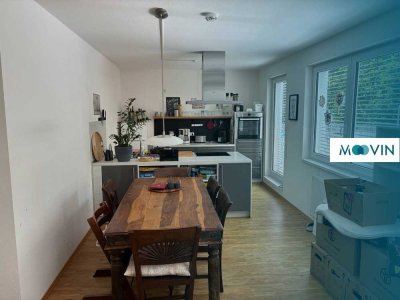 Schöne 3-Zimmer-Wohnung mit offenem Küchenbereich und Dachterrasse