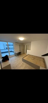 Wohnung zur Zwischenmiete Juni-Juli am Zülpicher
Platz in Köln